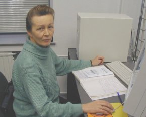 Международният ден на учителя се отбелязва днес. На 5 октомври 1966 г. е приет документ, който се отнася до статута на учителя. 
През 1994 г. Организацията на ООН по въпросите на образованието, науката и културата (ЮНЕСКО) обявява честването на Международния ден на учителя. У нас той се отбелязва от 2006 г. с решение на Министерския съвет. /БГНЕС

