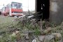 Опасни стълбове застрашават столичани