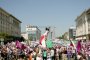 Хиляди протестират пред МС 