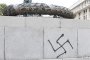 Българин осъден на 18 г. за рисуване на свастики в САЩ 