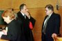 Ексмилионерът Соломон Анжел сам сервира в ресторантчето си 