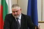 Зам.-председателят на парламента се мъчи да усмири депутати
