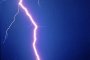 Гръм удари деца под дърво