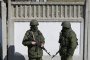Руски боен кораб стовари войници и военна техника в Крим