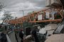 Строителен кран падна върху бензиностанция в София