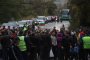   Протестно хоро блокира пътя за Перник