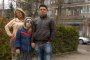   Искрен Пецов и жена му влизат в Смени жената