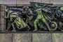   Пак боядисаха Армията – този път в жълто