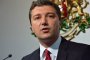   БСП: Борисов да дойде и да каже кой клати кабинета 