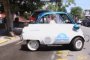    Класическо BMW се отваря като хладилник