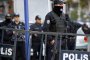 7 убити при атака срещу брониран военен автомобил в Турция