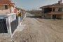 УЛ. ЧЕТИРИ СЕЗОНА е коларски път като кривнато Г насред полето