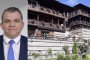  ГЕРБ-депутат построил къщи за гости върху общински път