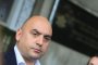   Искат оставката на шефа на ДФ Земеделие от премиера заради убийство на бг млякото, плодовете и зеленчуците в полза на чужденци