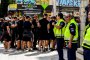  Стюарди също са участвали в расистките прояви