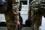 САЩ прехвърлят военни в Близкия изток, готови да ударят 52 обекта