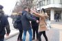 Ученици подаряват топли прегръдки   