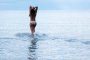 Черната Златка се пусна и в студено море