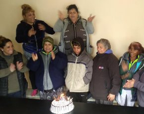 Исус Христов живее с многолюдната си фамилия в къща без ток