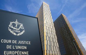През миналата година ЕС призова Съда на Европейските общности да наложи финансови санкции на Полша и Унгария