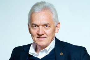 UK санкционира 3-ма олигарси 