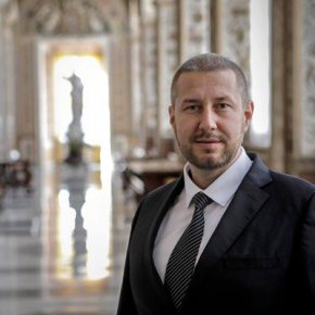 Той  ще прави обиколки из страната и ще отговаря за структурите на партията по области