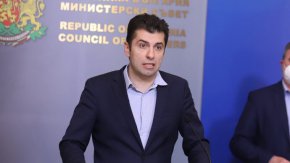„Мой военен министър не може да използва думичката „операция”, вместо „война”, категоричен е той