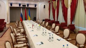 В понеделник украинска делегация пристигна на украинско-беларуската граница