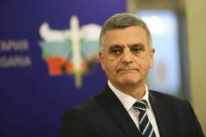 Има ли външен натиск за тази смяна, пита ВМРО