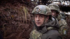 Украинският президент Владимир Зеленски посещава фронтовата линия в Източна Украйна на 6 декември 2021 г.