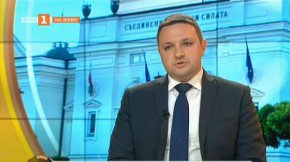 Коментарът му дойде в отговор на въпрос има ли постъпило искане от Украйна за изпращане на военна техника