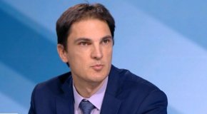 Депутатът от „Продължаваме промяната“ Александър Дунчев изнесе в предаването „Лице в лице“ данни за скандални схеми за назначения в горски стопанства у нас