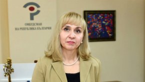  

Тя припомня, че битовите клиенти на природен газ са единствените, които останаха незащитени от мораториума