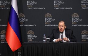 Русия ще успее да реши икономическите си проблеми по такъв начин, че никога повече да не зависи от западните правителства и компании