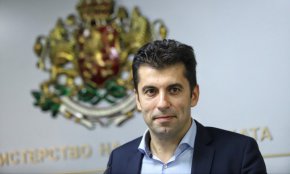 Сърцето ми казва, че не можем да оставим Украйна сама, но България трудно може да се присъедини към съюзниците си й да достави оръжие на Киев