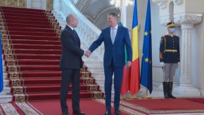 

По думите на Радев всички тези процеси консолидират единството и решимостта на Европейския съюз и в НАТО за координирани действия в целия спектър на международните отношения.