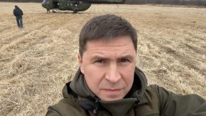 По-рано днес говорителят на Кремъл Дмитрий Песков заяви, че австрийският или шведският вариант за Украйна като демилитаризирана държава се обсъжда и може да се разглежда като компромисен