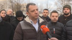 Делян Добрев заяви, че случващото е абсурдно
