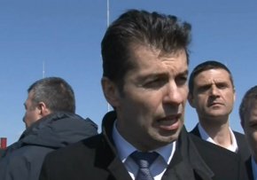 България в момента оказва пълна подкрепа на Украйна, твърди Петков