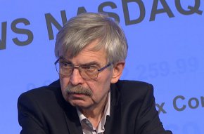 През годините станаха известни и други съмнителни финансови операции на Хърсев с лица и фирми, имащи проблемна репутация