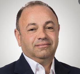 Сред тези, които не желаят публичният им образ да бъде свързван с Русия, са Евгений Швидлер, партньор на милиардера Роман Абрамович и ръководител на инвестиционната компания Millhouse, Николай Сторонски, съосновател на технологичната компания Revolut, и Павел Дуров, основател на руската социална медийна мрежа VKontakte, подобна на Facebook, и на приложението за съобщения Telegram