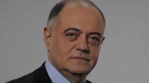 Атанасов добави, че е убеден, че решение за доставка за военно-техническо оборудване за Украйна ще има и правителството ще се запази