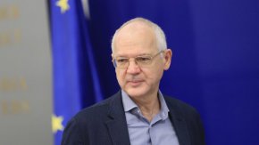 "По веригата ще бъдат засегнати всички", каза още Велев