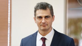 Регулаторът ще обяви новата цена на 10 май - след ново, закрито заседание.