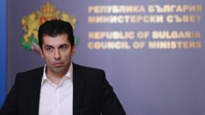 Виждаме безпрецедентна война в Украйна, която коства много човешки животи, заяви Петков