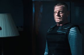 На церемонията по награждаването, която ще се състои в началото на юни тази година в Амстердам, наред с носителите на Оскар Кристофър Хемптън и Кевин Уилмът, ще присъства и част от екипа на Отдел Издирване