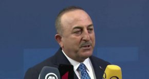 "Турция винаги е подкрепяла политиката на отворени врати на НАТО. Дори когато редица страни членки бяха против разширянването с някои държави от нашия регион и на Западните Балкани. Но НАТО не е просто международна организация. Това е алианс. Не става дума само за сигурност, а и за солидарност", заяви турският  външен министър Мевлют Чавушоглу.