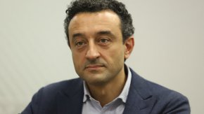  

"Звучи ми като мрън-мрън", посочи на свой ред Лорер. На въпрос за какво предупреждава Трифонов, Лорер отговори: "Драма"