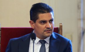  Радостин Василев не пожела да разкрие коя ще бъде федерацията