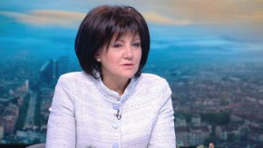 Караянчева направи паралел със събития отпреди 5 години, когато заради отнета дума на лидера на левицата Корнелия Нинова Димитър Главчев трябваше да напусне поста председател